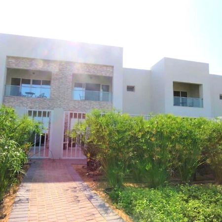 Holiday Home 3 Bedroom Seaview Ras al-Khaimah Luaran gambar