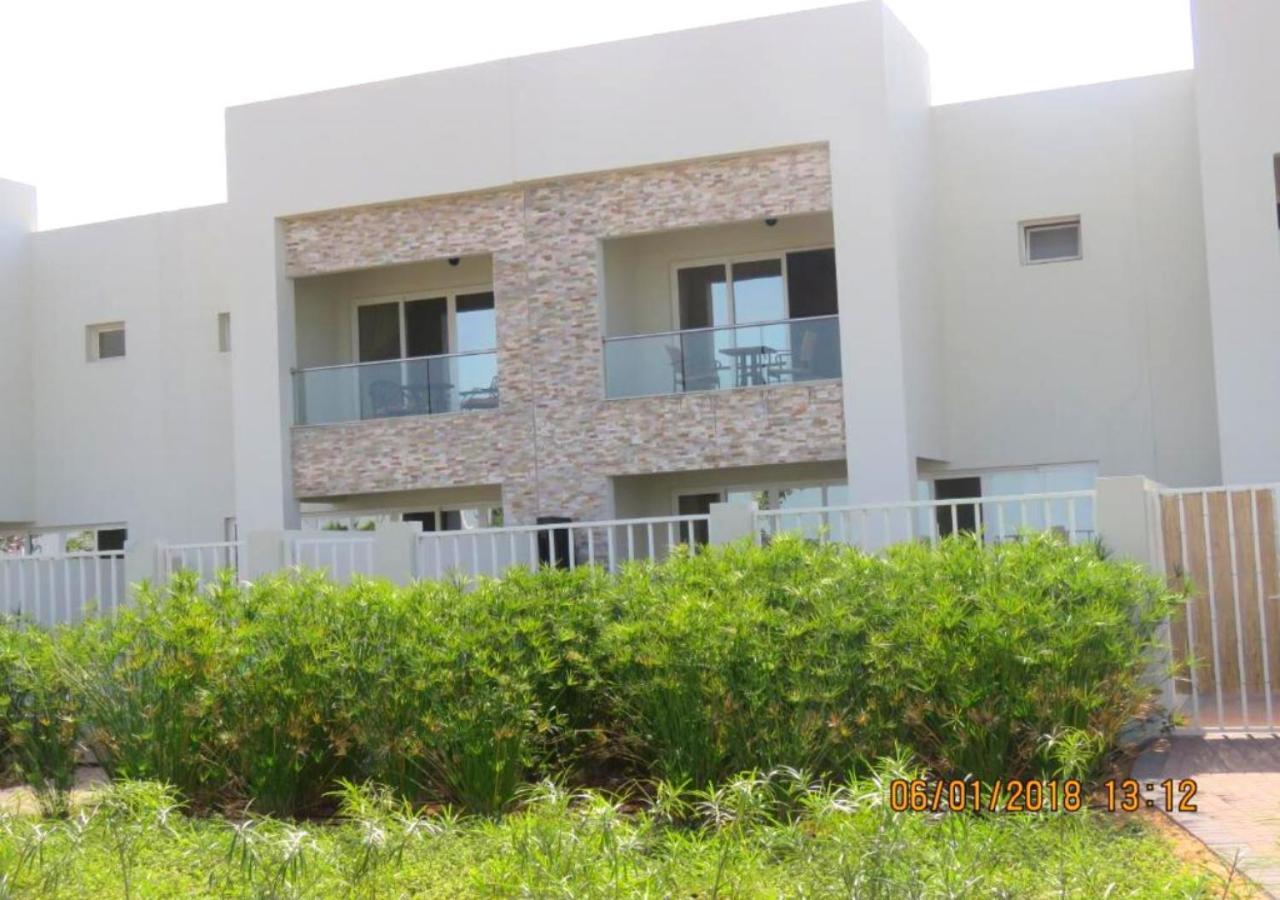 Holiday Home 3 Bedroom Seaview Ras al-Khaimah Luaran gambar