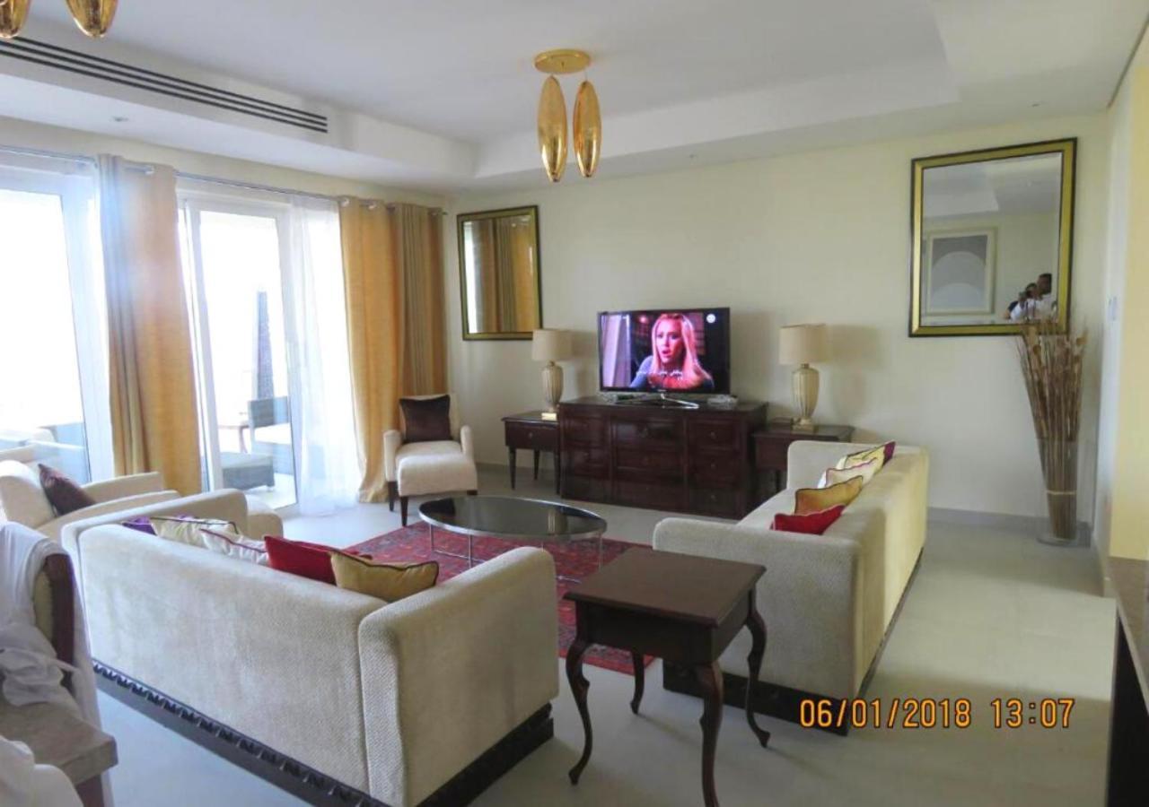 Holiday Home 3 Bedroom Seaview Ras al-Khaimah Luaran gambar